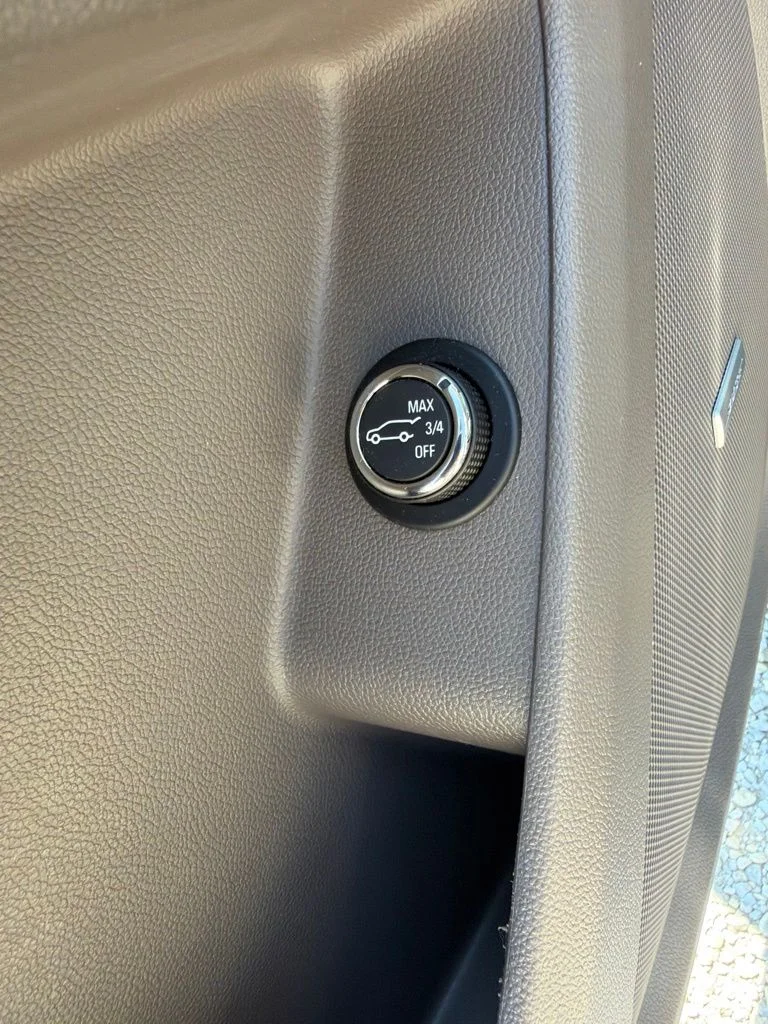 Used 2019 Gray Chevrolet 3LT image 11