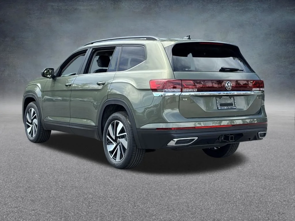 New 2026 Green Volkswagen 2.0T SE w/Technology image 3