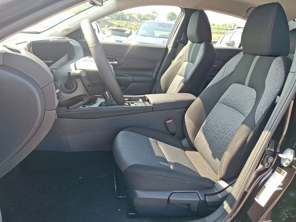 2026 Nissan Sentra — photo 9