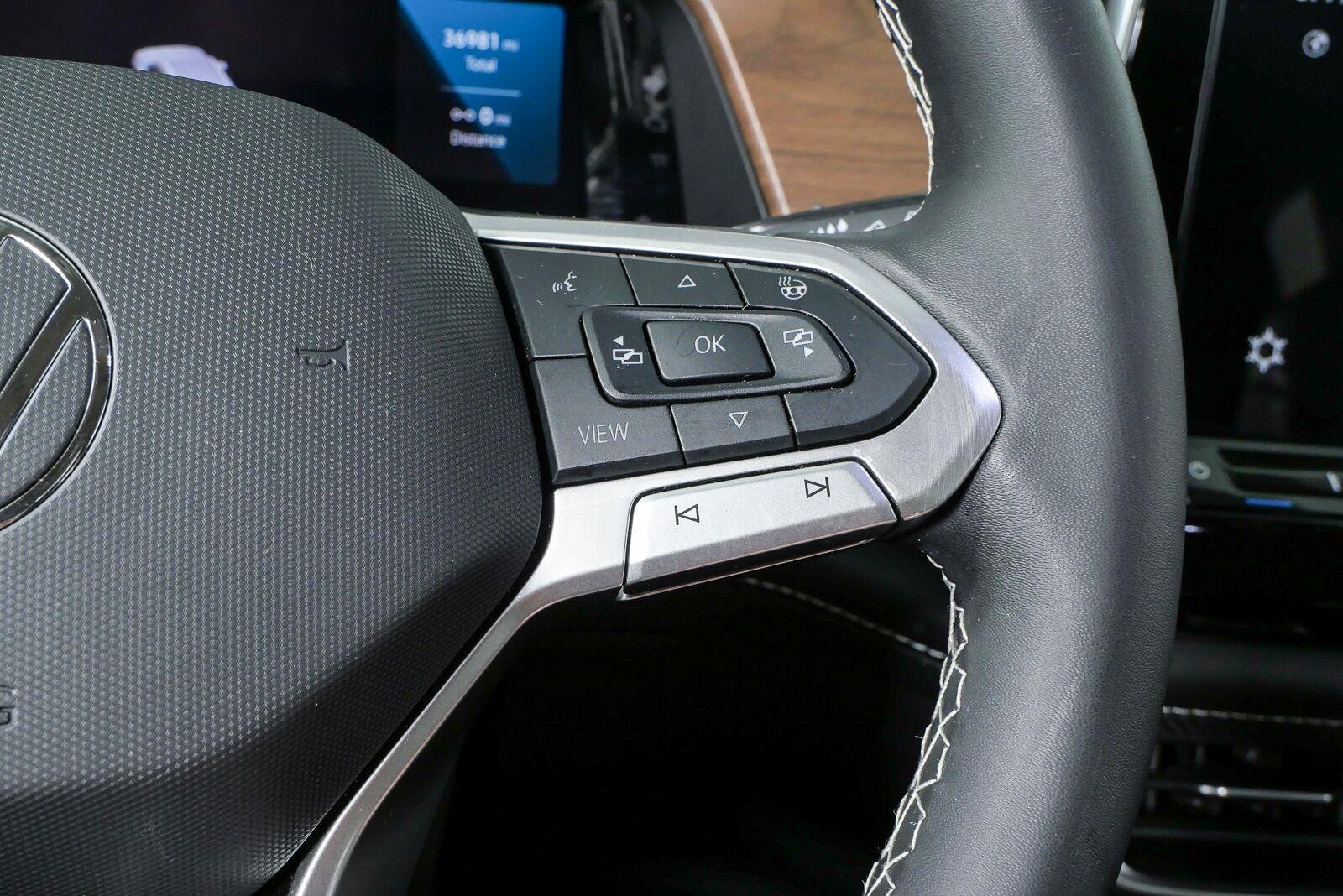 2024 Volkswagen Atlas SE - Photo 12