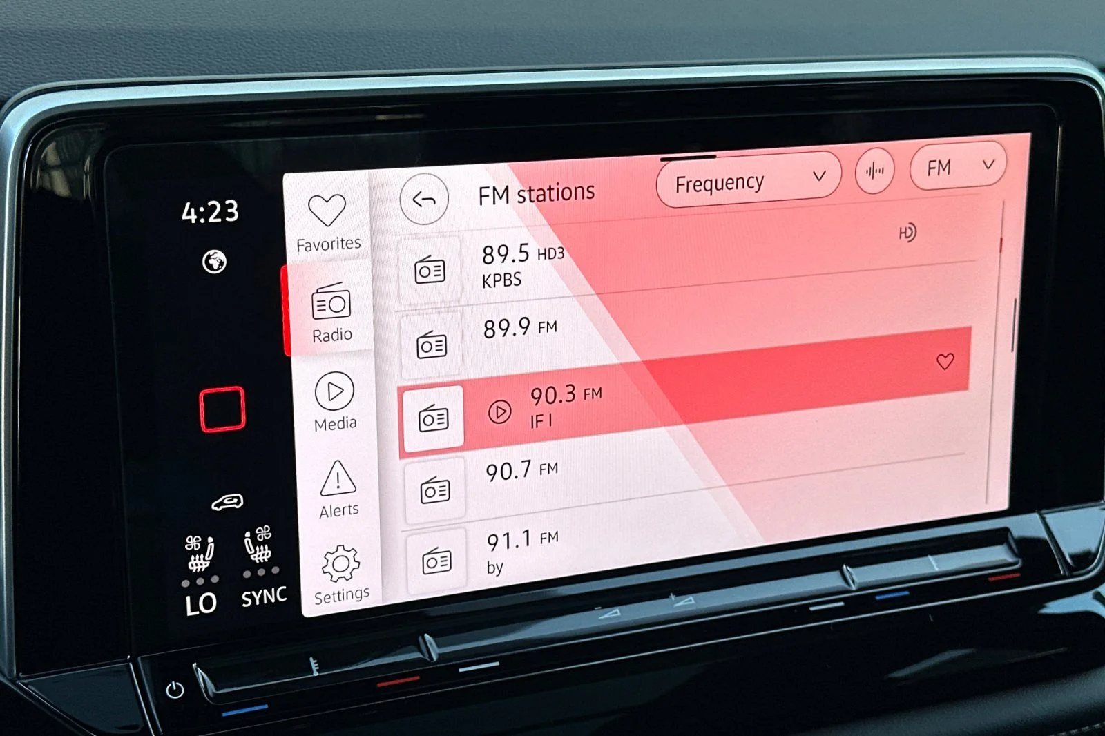 2026 Volkswagen Atlas Cross Sport SEL Premium R-LINE - Photo 16