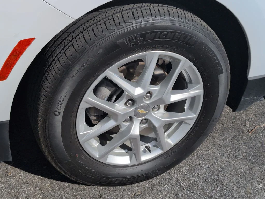Used 2023 White Chevrolet LS image 9