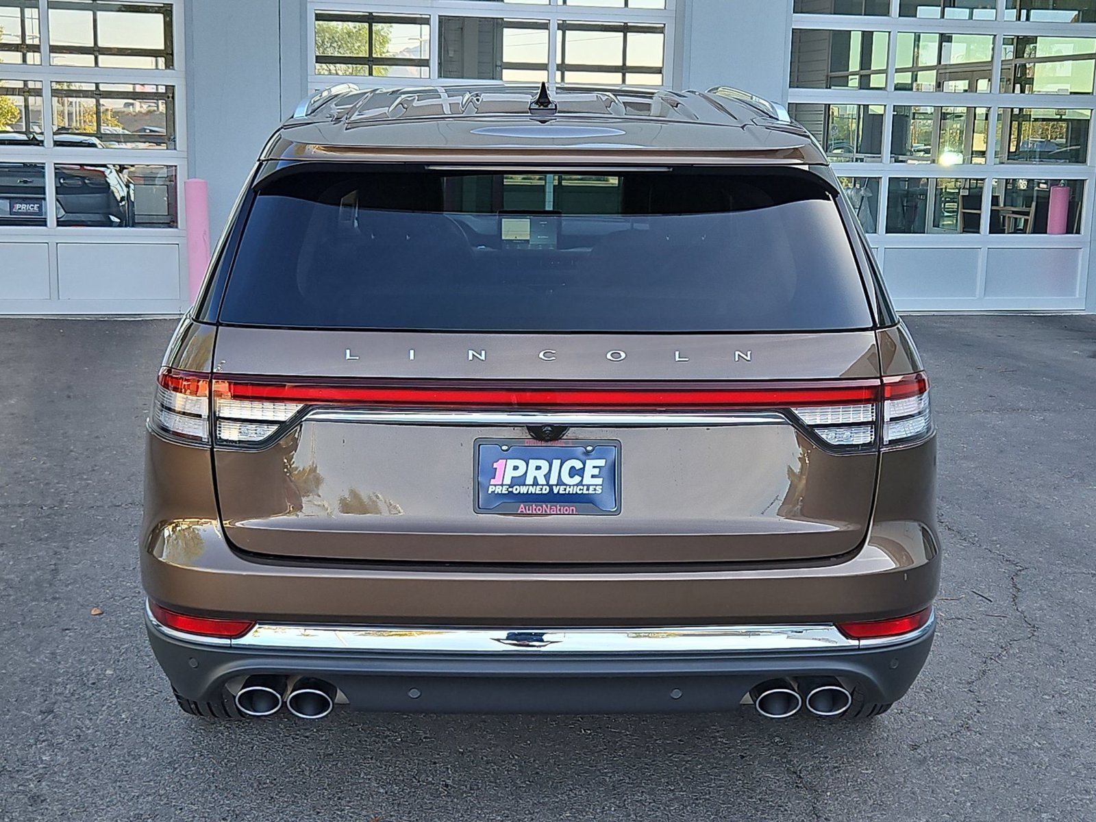 Used 2022 Bronze Smoke Metallic Clearcoat Lincoln Reserve image 7