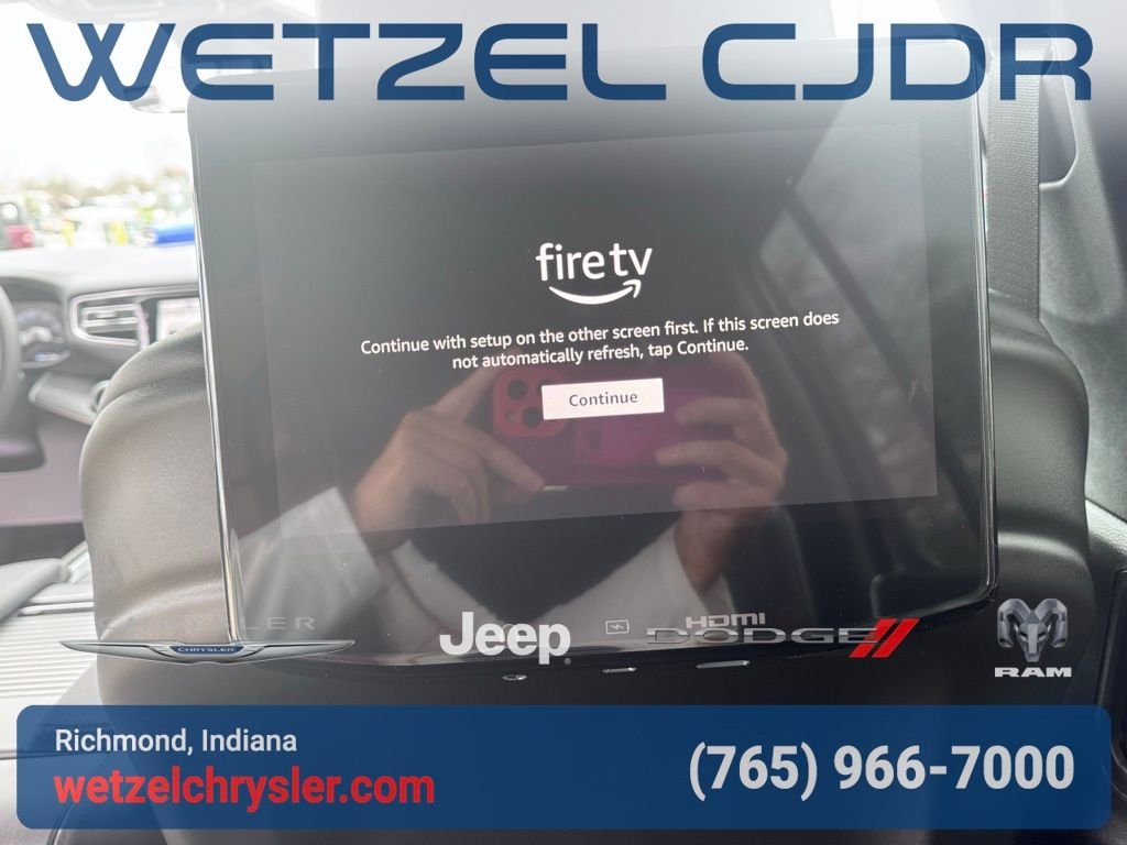 New 2026 Velvet Red Pearl-Coat Exterior Paint Jeep Limited Altitude image 30