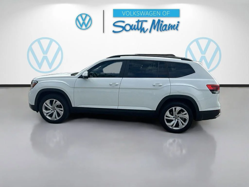 Used 2023 Pure White Volkswagen 3.6L V6 SE w/Technology image 4