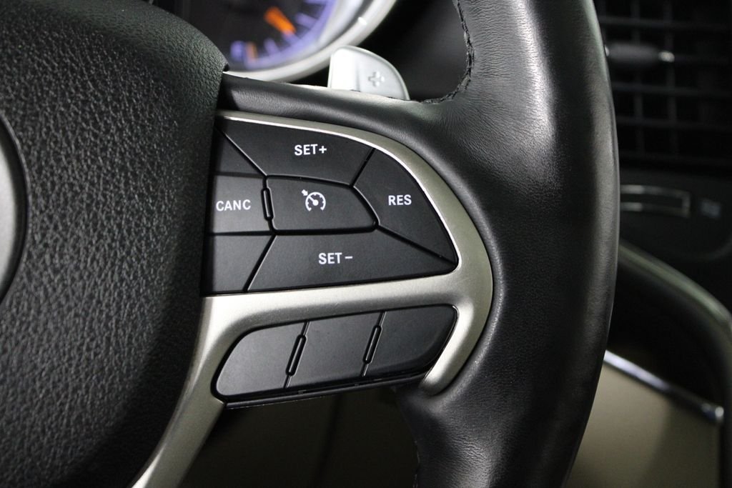 Used 2017 Black Jeep Limited image 26