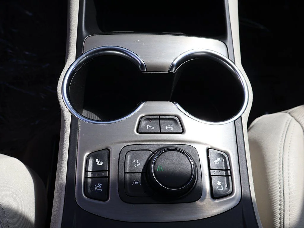 Used 2020 White GMC Denali image 53