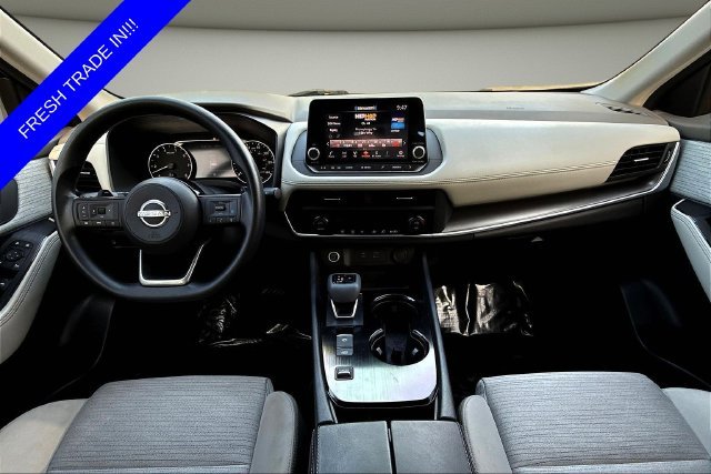 Used 2023 Black Nissan SV image 9