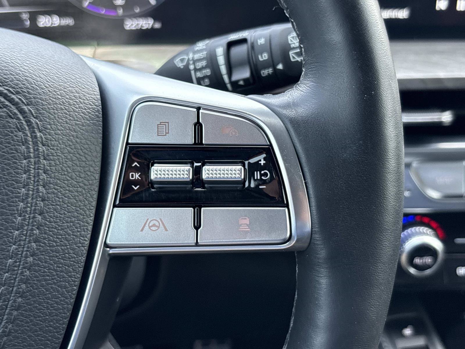 Used 2025 Wolf Gray Kia SX-Prestige X-Line image 30