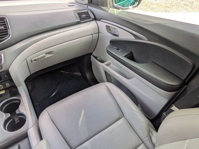 Certified Used 2022 Obsidian Blue Pearl Honda RTL-E image 16
