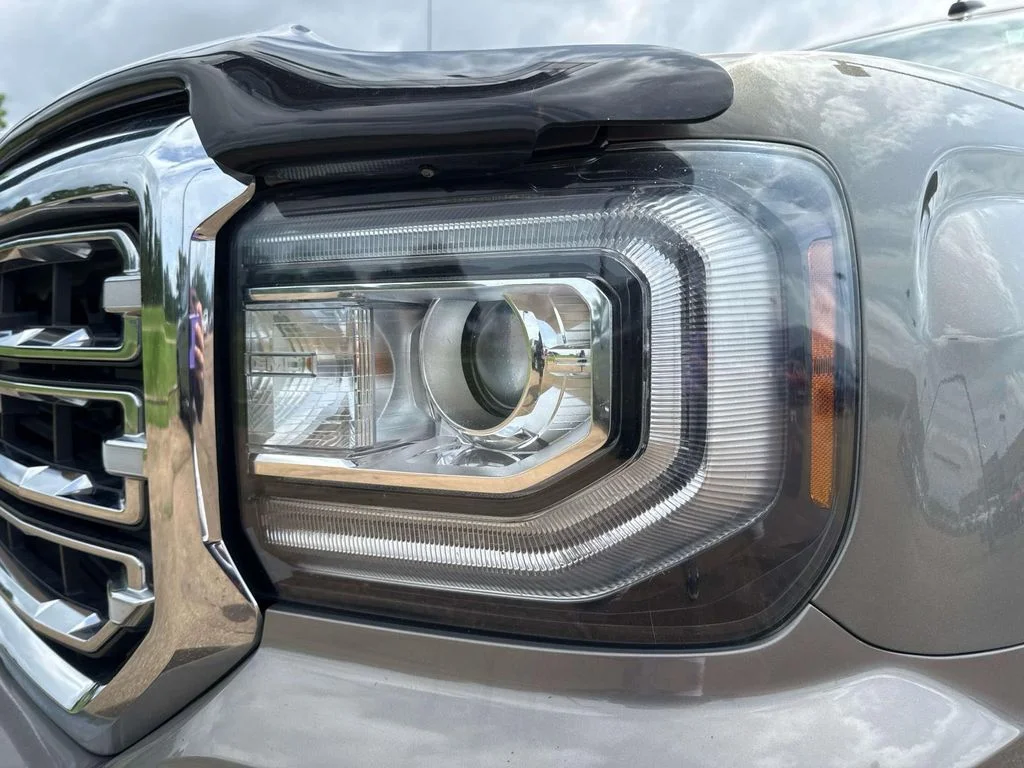 Used 2017 Gray GMC SLT image 6