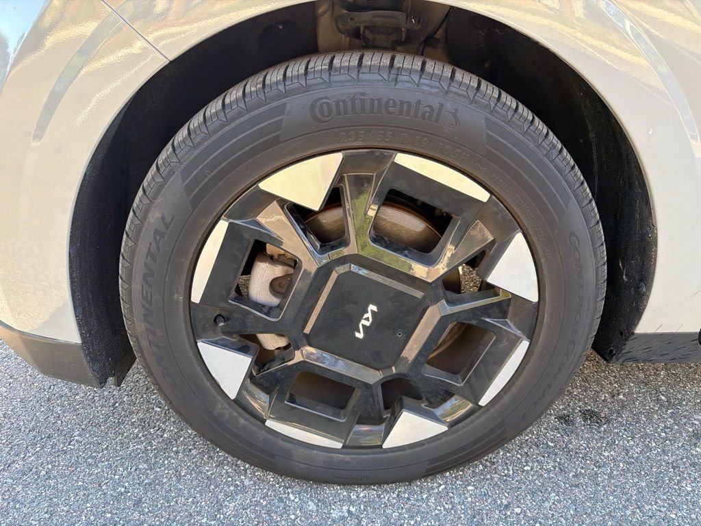 Certified Used 2025 Ceramic Silver Kia EX image 25