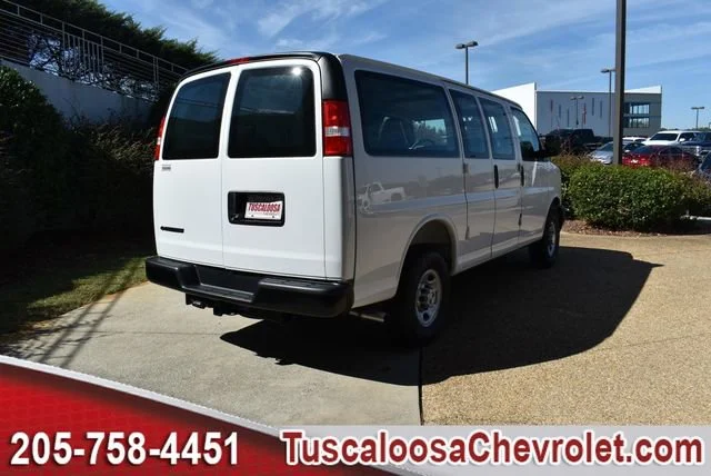 2025 Chevrolet Express Cargo Work Van - Photo 10