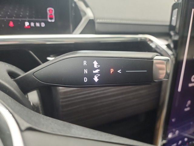 2025 GMC Sierra EV Denali - Photo 20