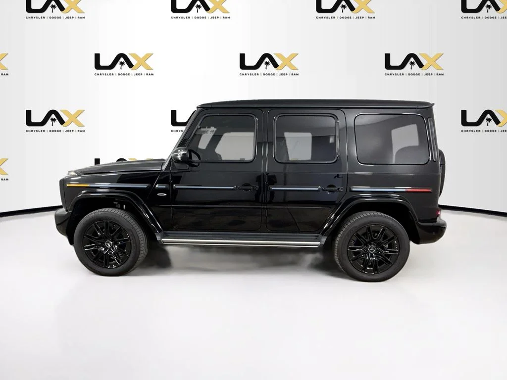 Used 2025  Mercedes-Benz G 580 image 4