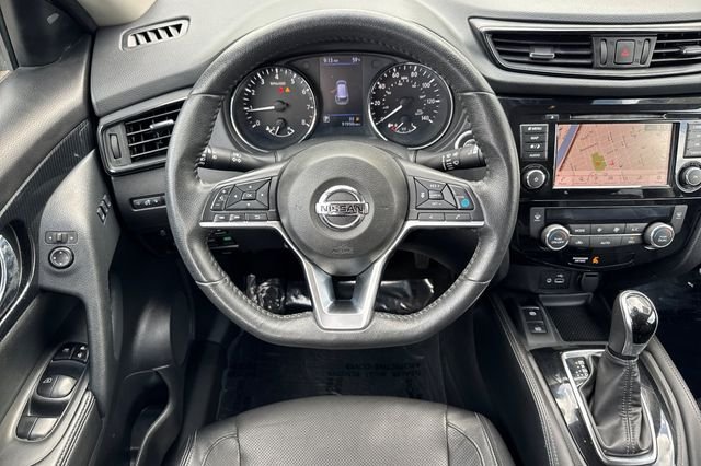 Used 2020 Brilliant Silver Metallic Nissan SL image 18