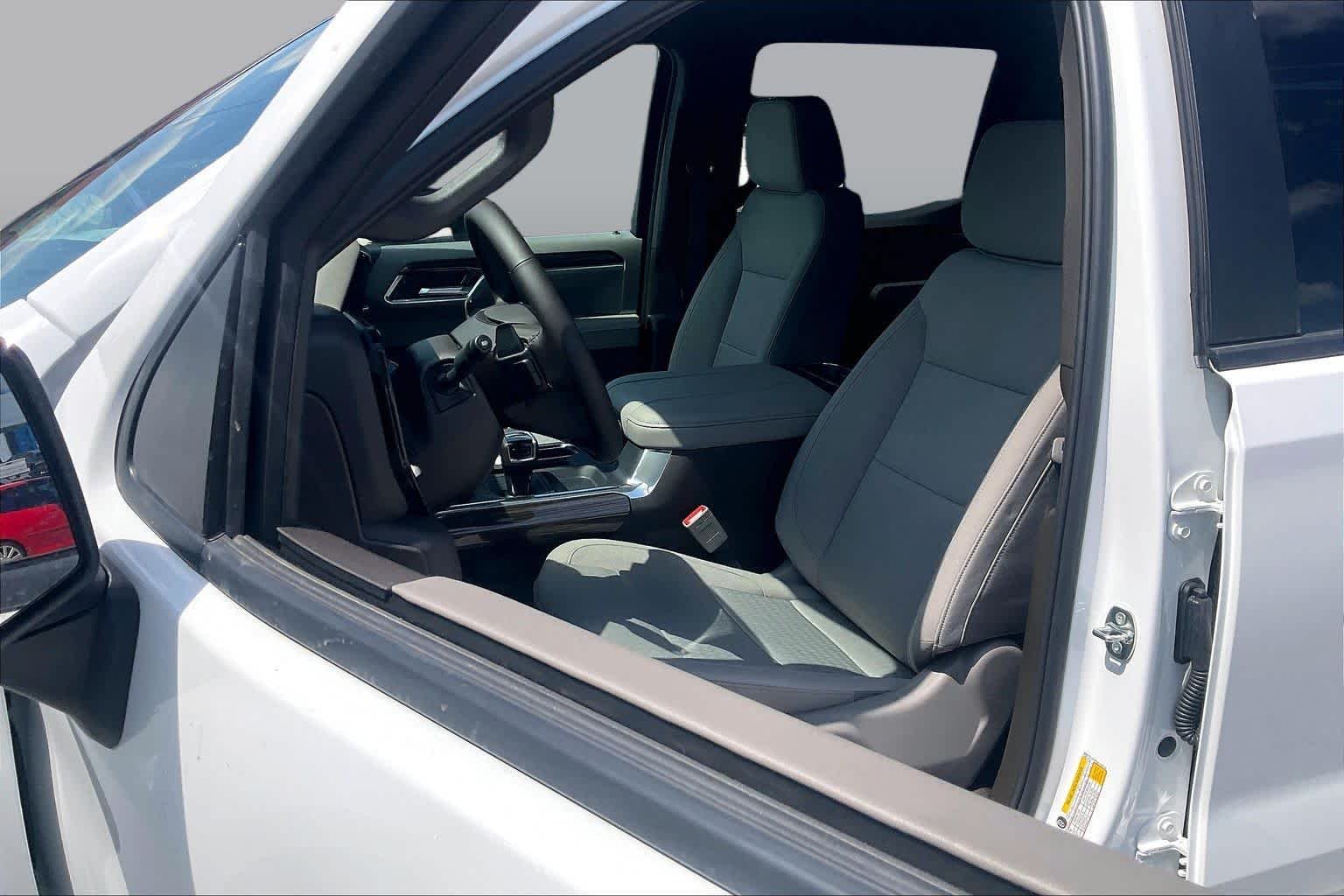 2026 Chevrolet Silverado 1500 LT - Photo 9