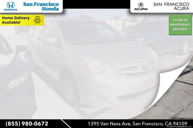 2008 Toyota Sienna XLE's photo