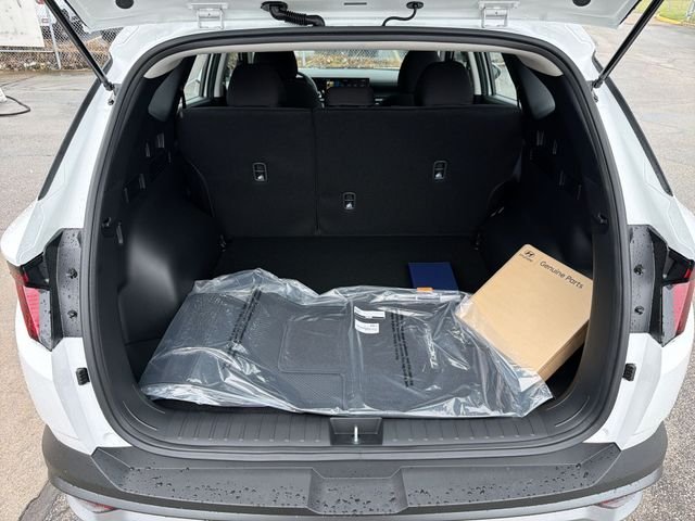 New 2026 White Hyundai SE FWD image 47