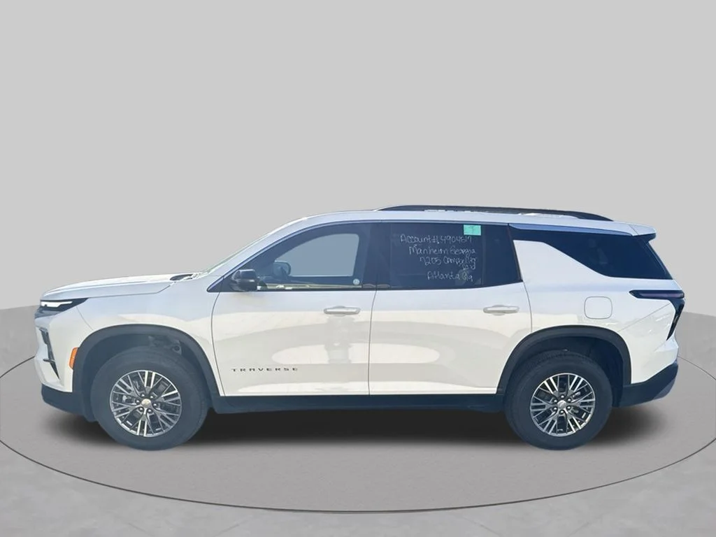 Used 2026 Summit White Chevrolet LT image 9