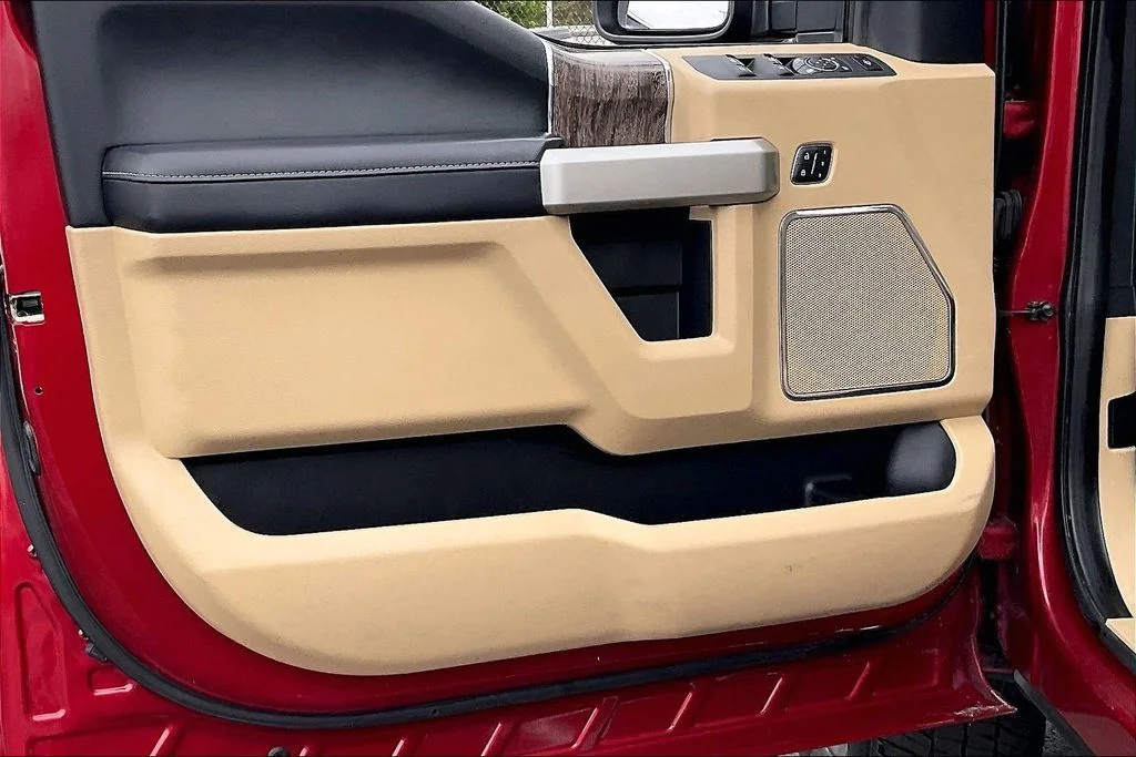 Used 2019 Ruby Red Metallic Ford Lariat image 22