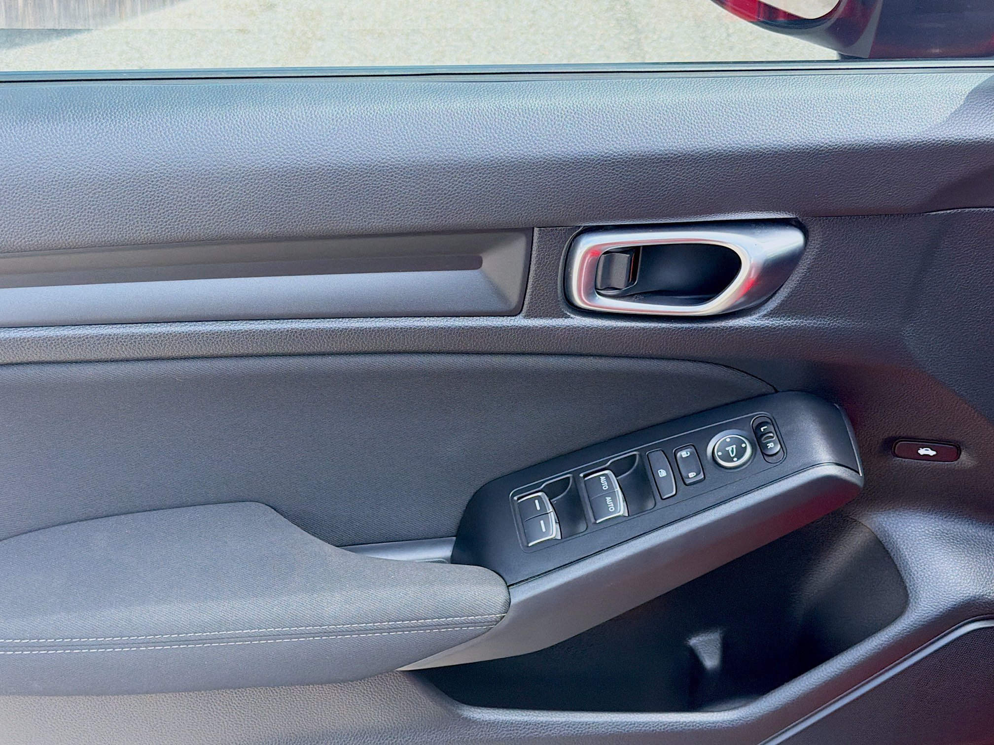 2025 Honda Civic Sport - Photo 16
