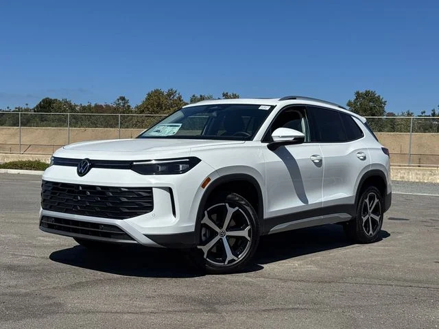New 2026 Pure White Volkswagen 2.0T SE image 43