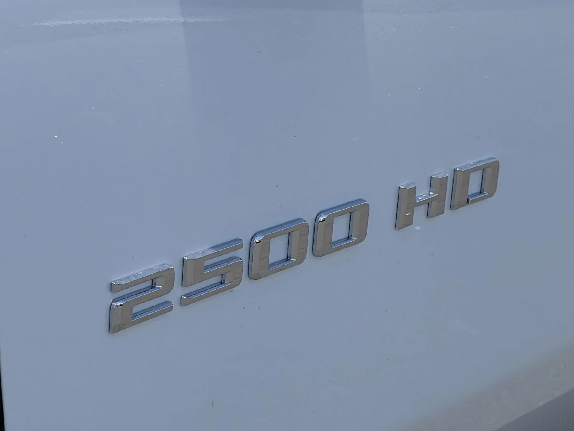 New 2026 Summit White Chevrolet WT image 31