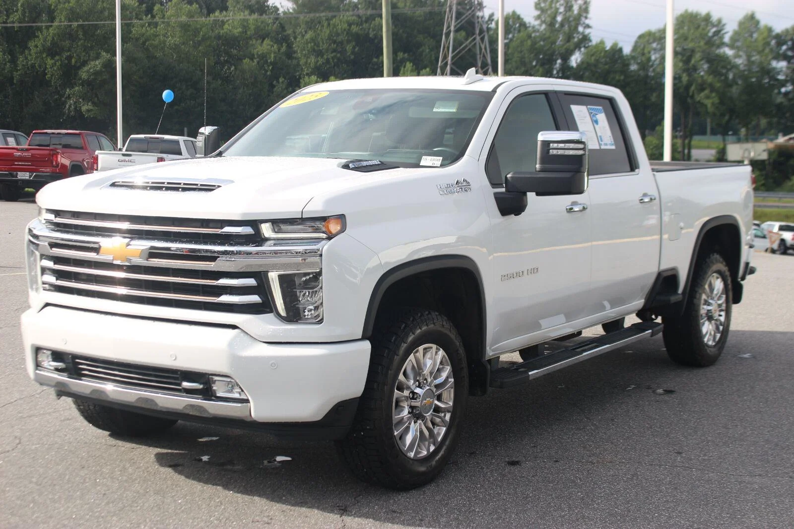Used 2023 SUMMIT WHITE Chevrolet High Country image 3