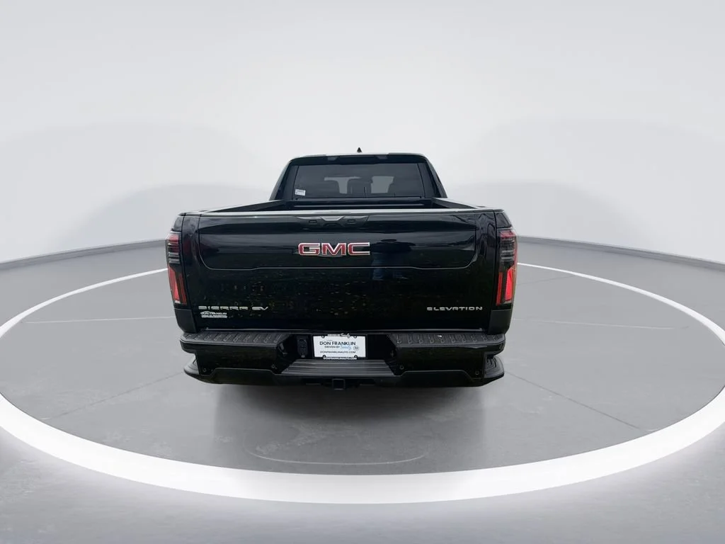 New 2026 Onyx Black GMC Elevation Standard Range image 7