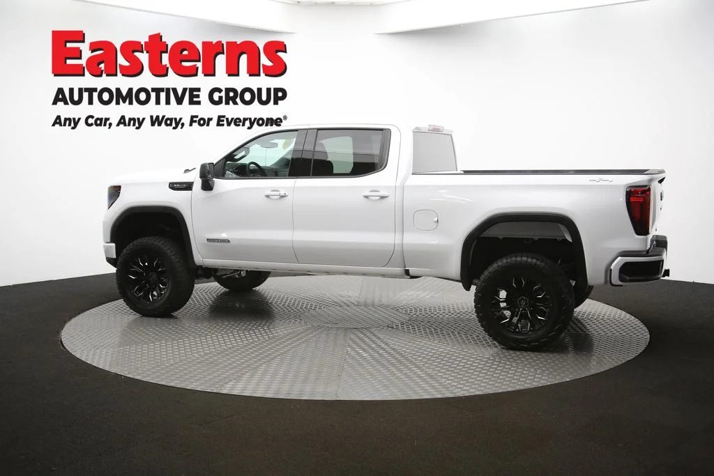 Used 2025 White GMC Elevation image 60