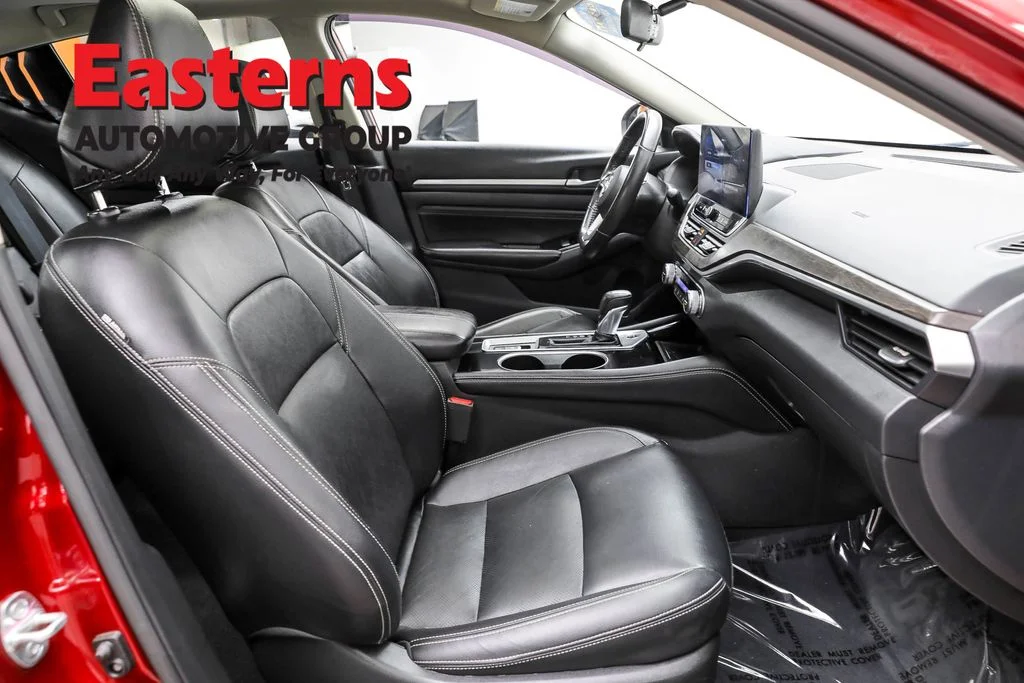 Used 2023 Red Nissan 2.5 SL image 23