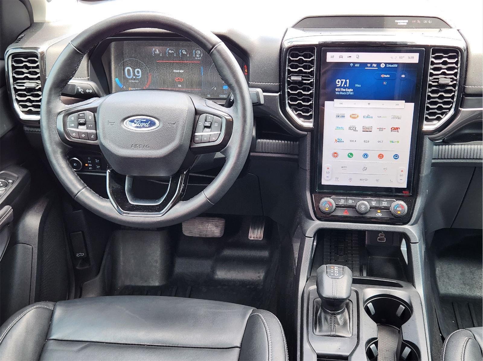 Used 2024 Cactus Gray Ford LARIAT image 26