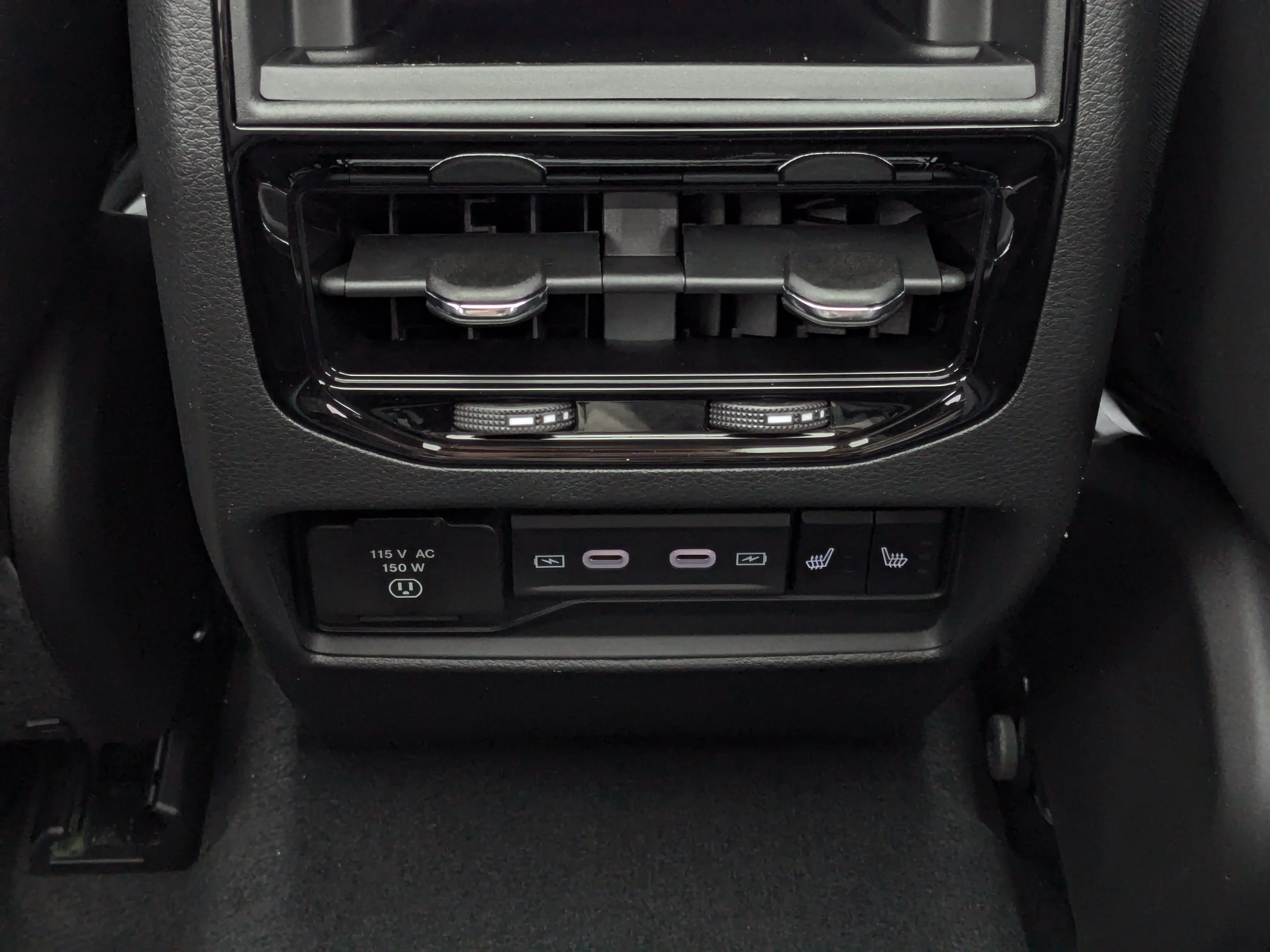 New 2026 Grey Jeep Limited Reserve - - Pano Sunroof - Nappa Lthr - Vent Seats - Tow Pkg - Remote Start & More! image 31