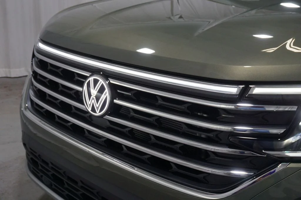 New 2026 Green Volkswagen 2.0T SE w/Technology image 34