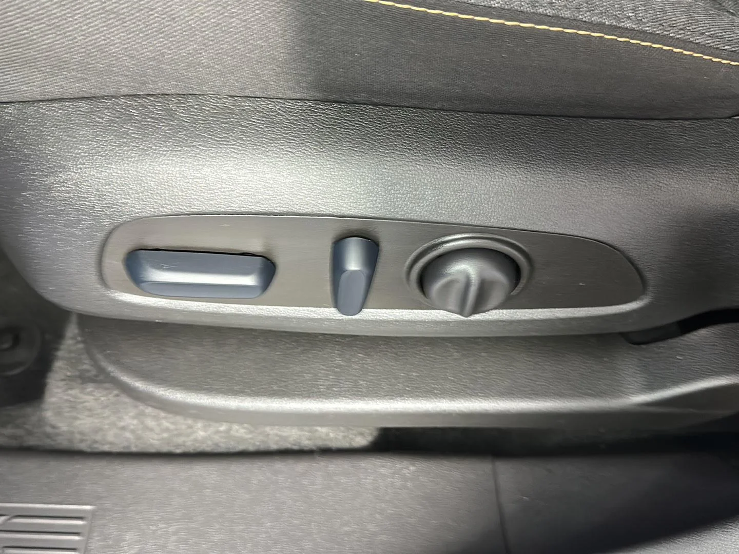 Used 2024 Riptide Blue Chevrolet LT image 11