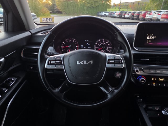 Used 2022 Silver Kia S image 26