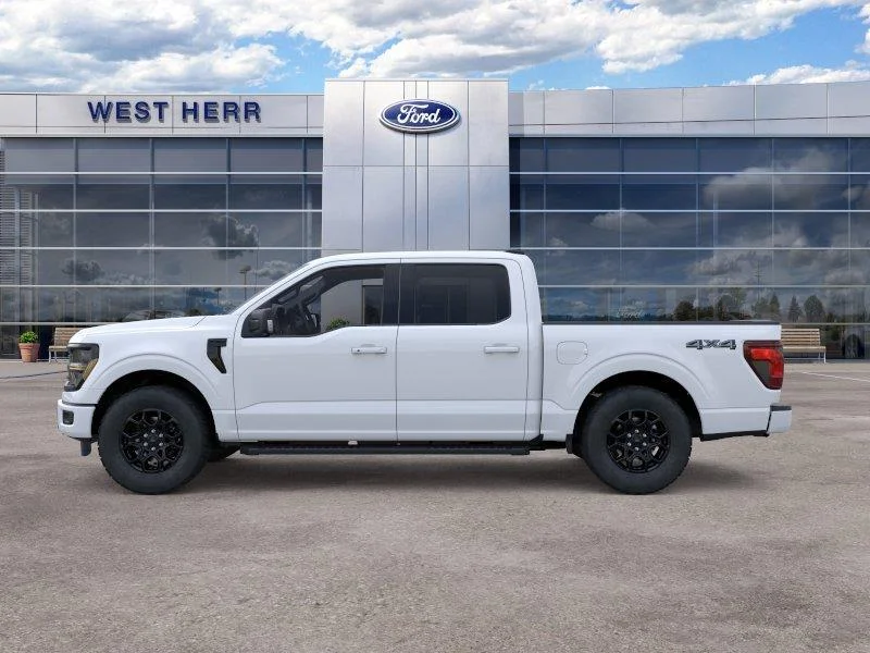 New 2026 Oxford White Ford XLT image 4