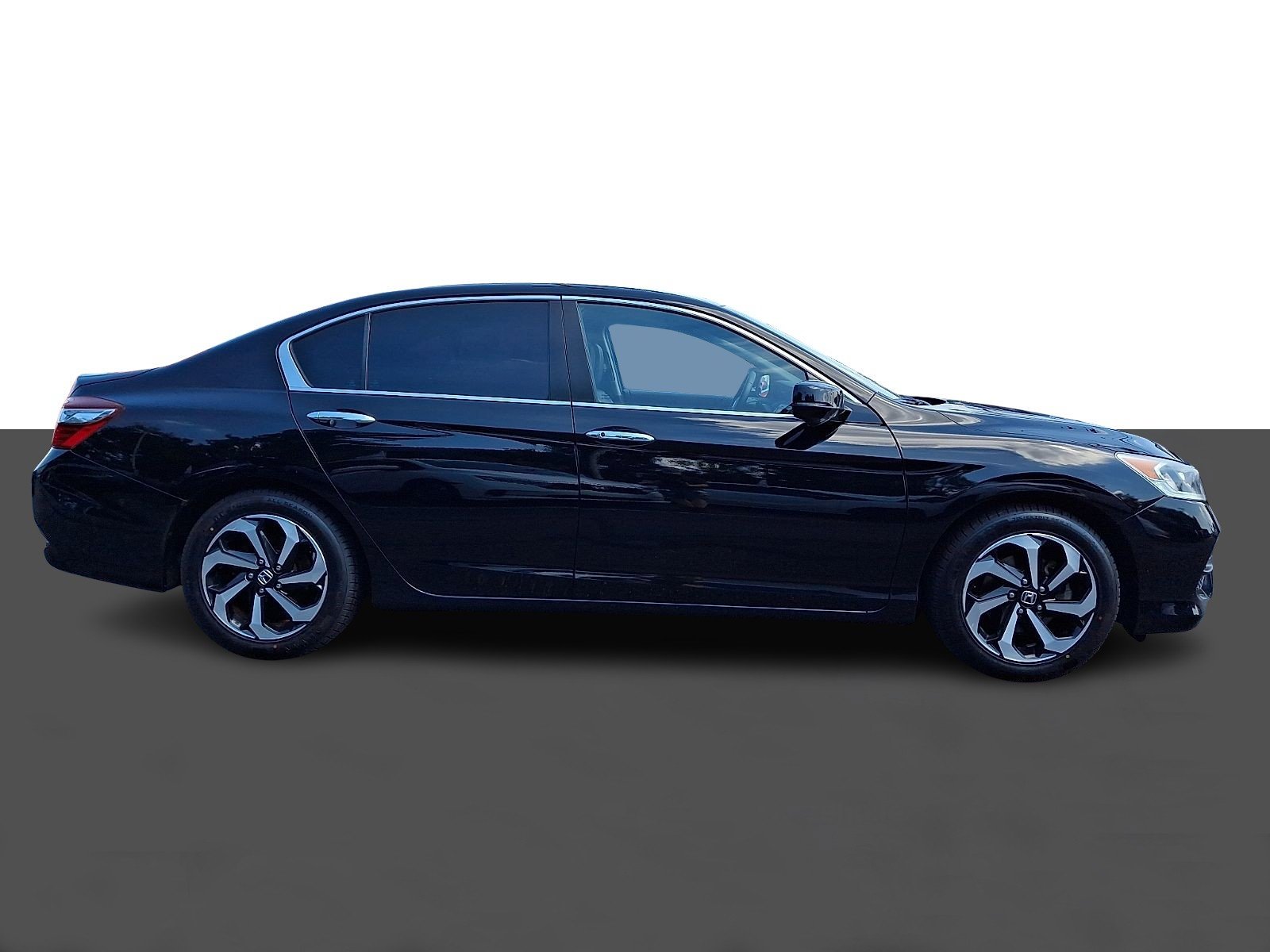 2017 Honda Accord EX-L - Photo 7