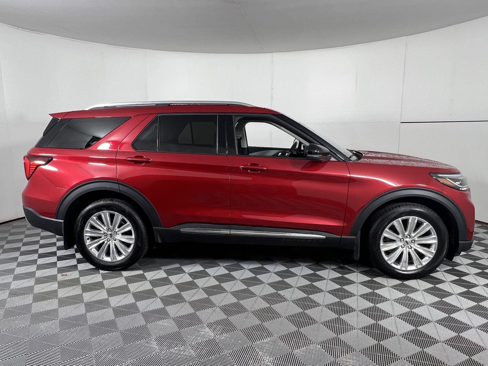 Used 2025 Rapid Red Metallic Tinted Clearcoat Ford Platinum image 12