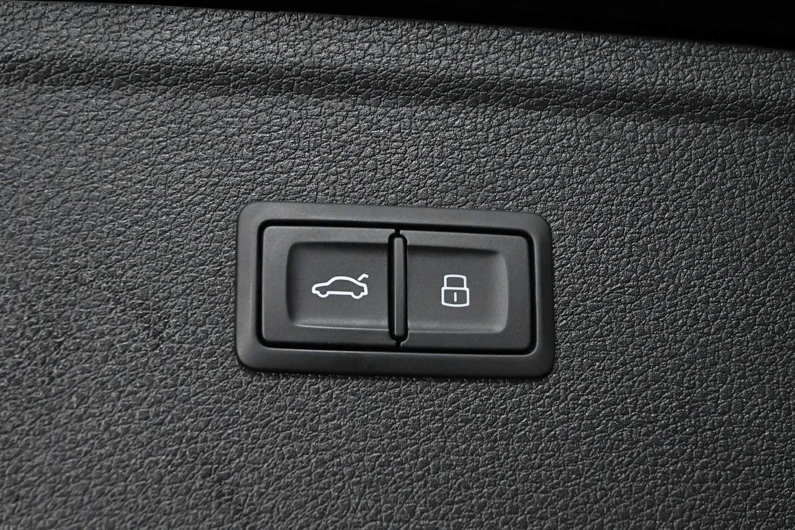 Used 2024 Mythos Black Metallic Audi S line Premium Plus image 9