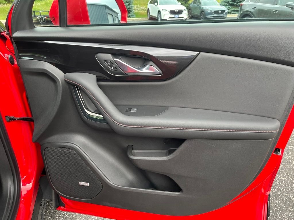 Used 2019 Red Chevrolet RS image 11