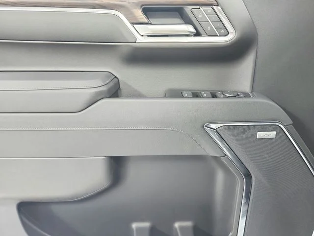 New 2026 White GMC SLT image 42