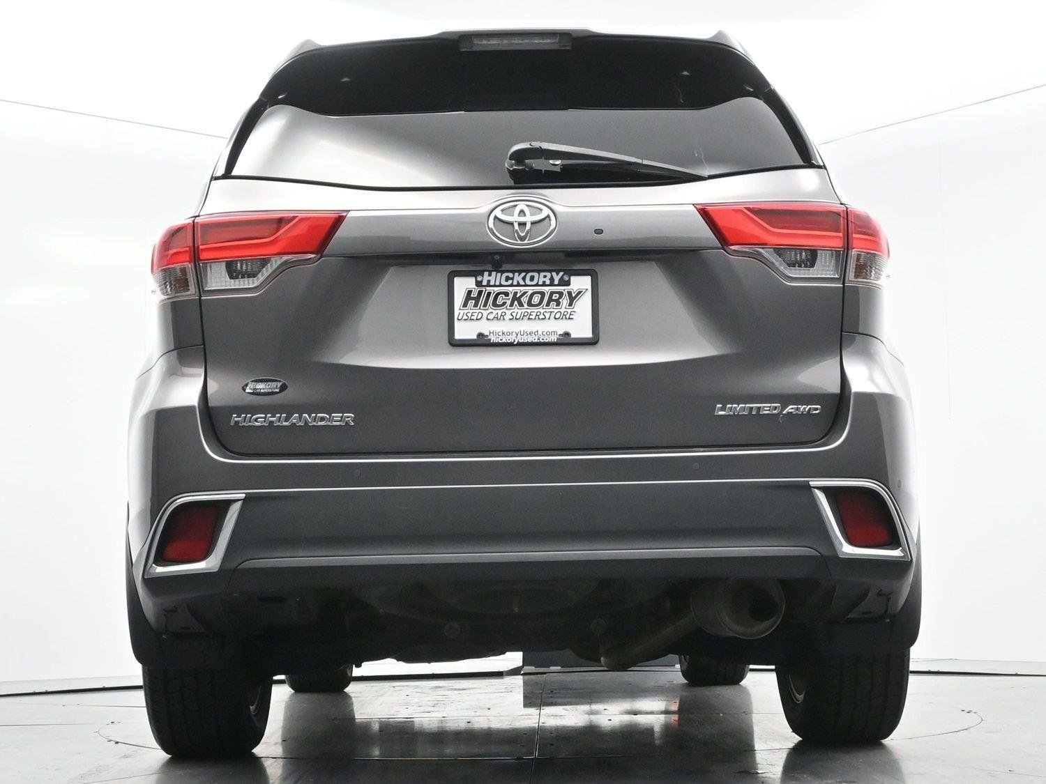 Used 2019 Predawn Gray Mica Toyota Limited image 58