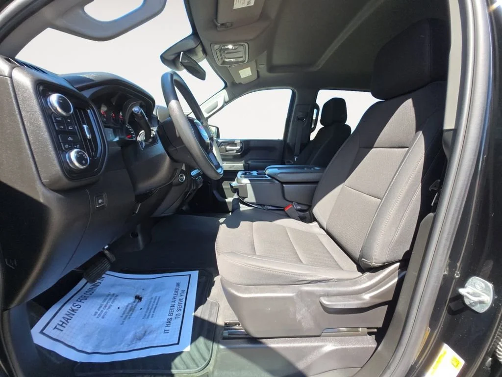 Certified Used 2024 Onyx Black GMC Pro image 9