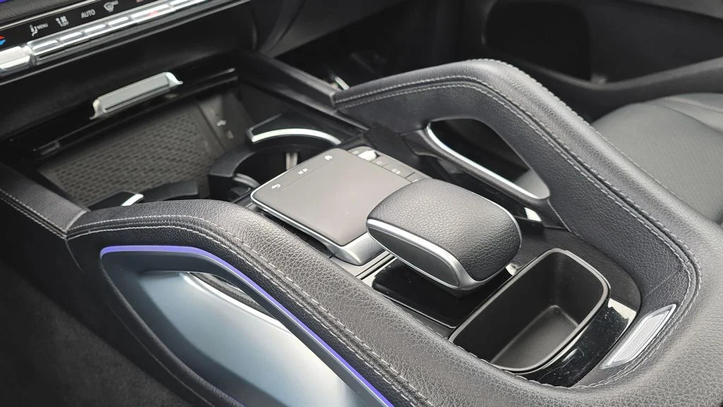 Used 2024 White Mercedes-Benz GLE 450e image 34