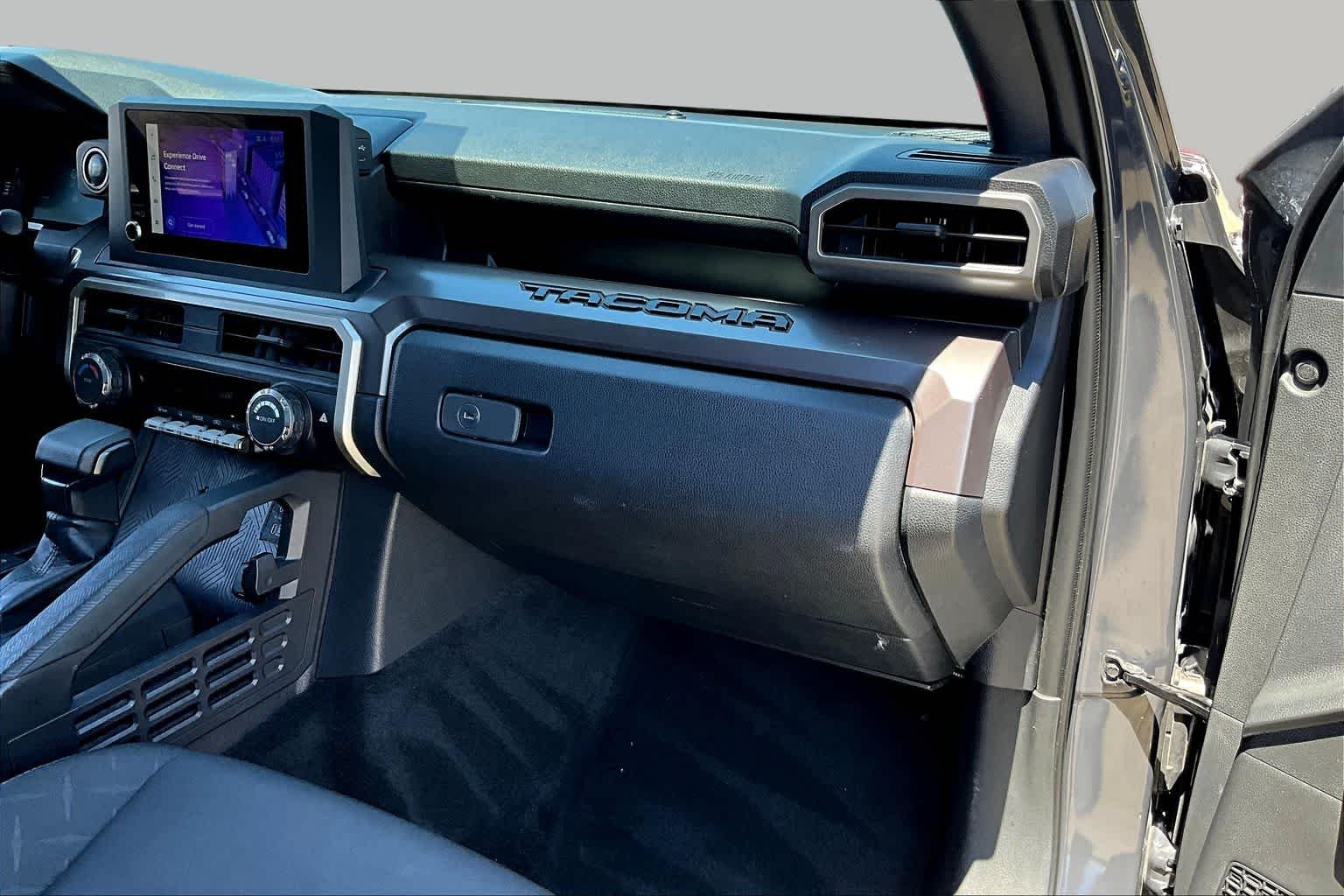 Used 2025 Underground Toyota SR5 image 17