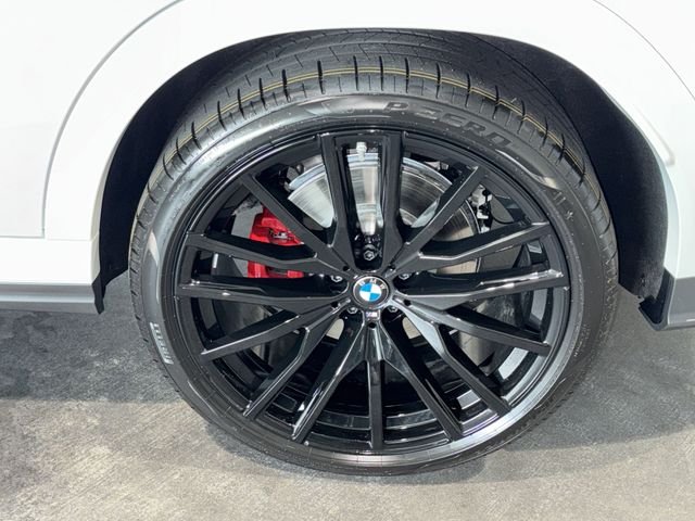 New 2027 Mineral White Metallic BMW xDrive40i image 25