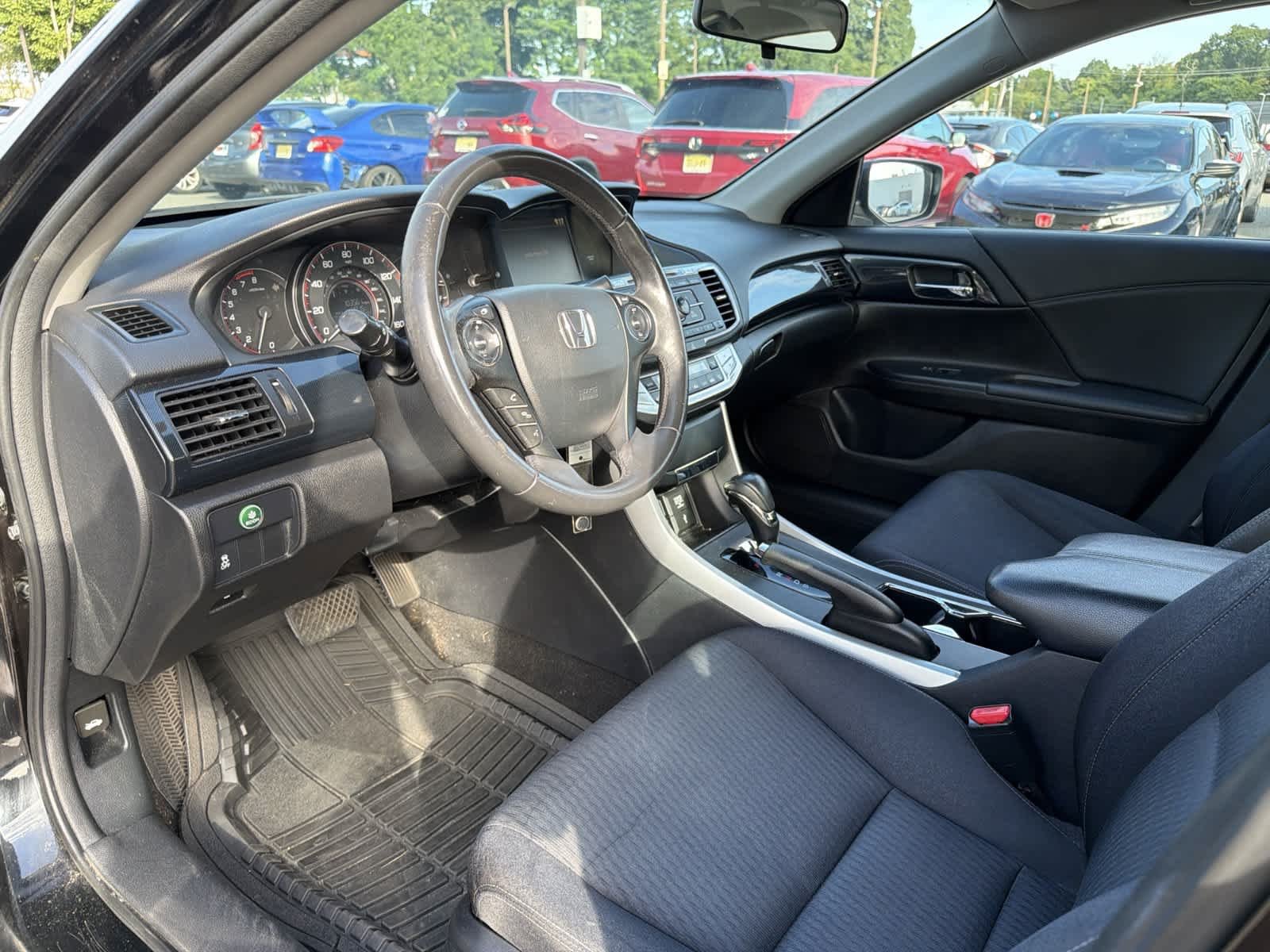 Used 2014  Honda Sport image 11