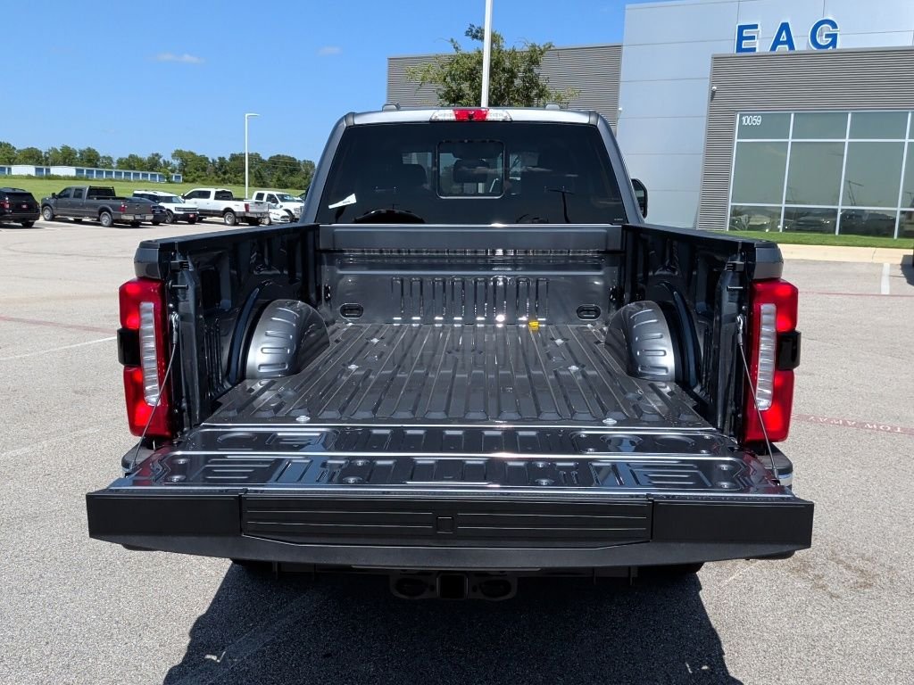 New 2026 Carbonized Gray Metallic Ford F-250® Lariat® image 44
